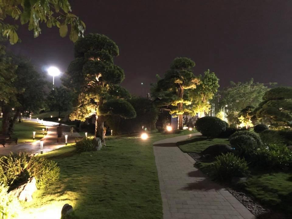 Homes By Christine - Vinhomes Central Park 胡志明市 外观 照片